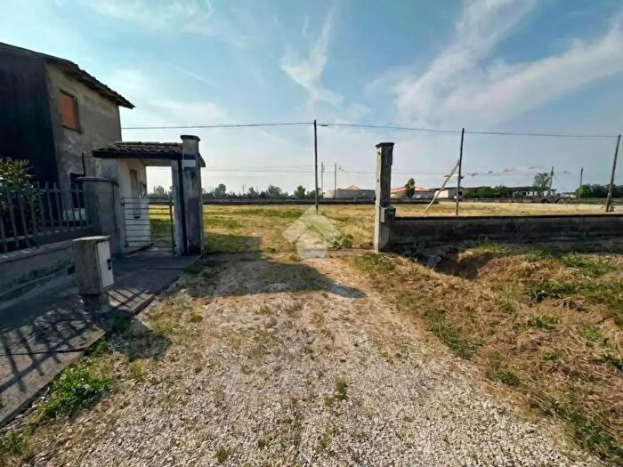 Casa trilocale in vendita in Via Manerbio, Bagnolo Mella