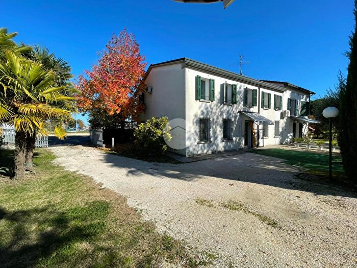 Casa con 7 locali in vendita in Via S Vitale, SantAgata Sul Santerno