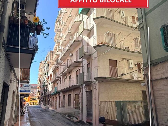 Appartamento bilocale in affitto in Via La Spezia, Tre Carrare, Taranto