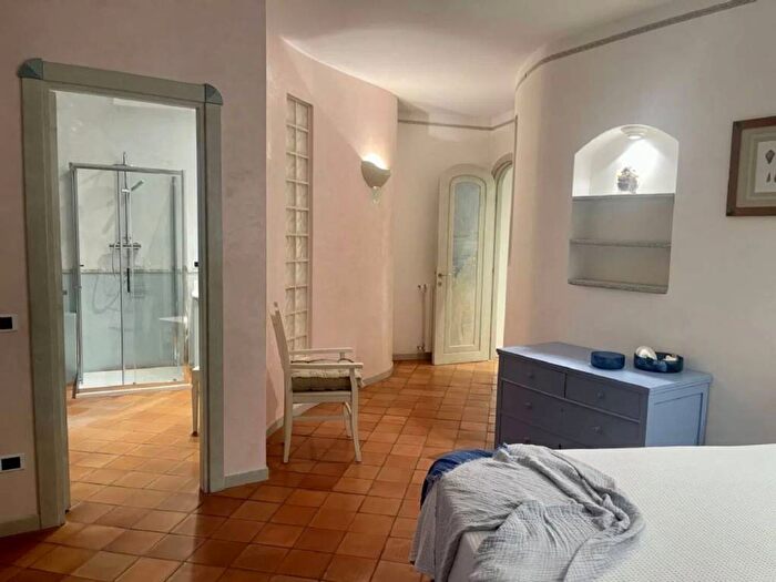 Appartamento trilocale in affitto in Centro, Capoliveri