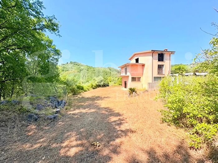 Casa con 5 locali in vendita in Via Palianese Nord Loc Terrignano Snc, Paliano