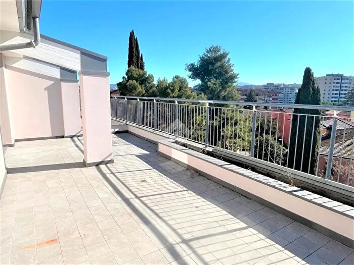 Appartamento trilocale in vendita in Via Adriatica, Perugia