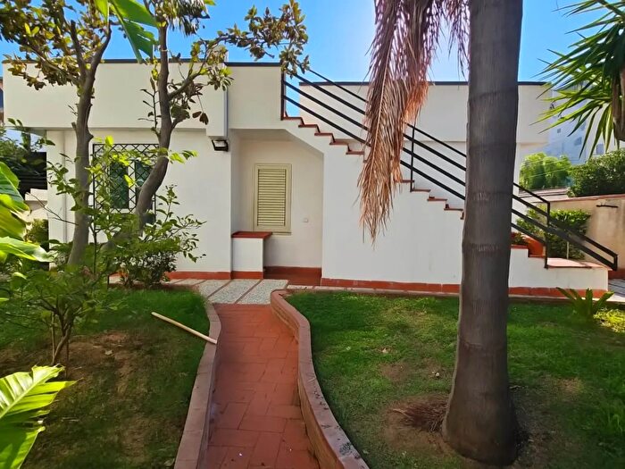 Casa quadrilocale in vendita in Via Sorrento, Agrigento