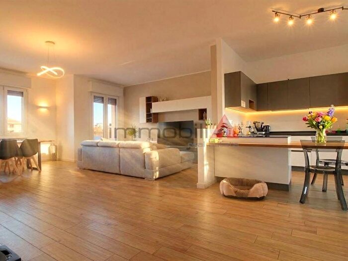 Appartamento trilocale in affitto in Segrate Centro, Segrate