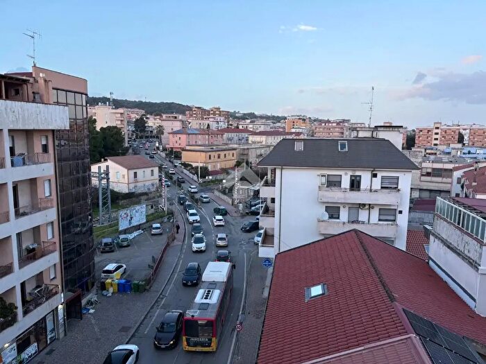 Appartamento quadrilocale in vendita in Via Vibo Valentia, Catanzaro