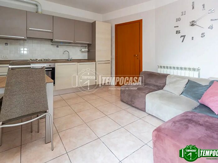 Appartamento bilocale in vendita in Viale Boccaccio, Busto Arsizio