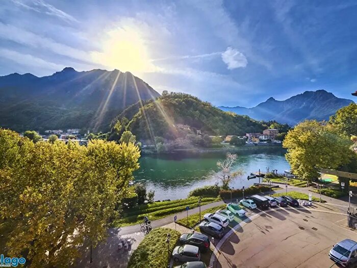 Appartamento bilocale in vendita in Via dei Pescatori, Lecco