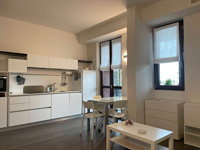 Appartamento monolocale in affitto in Piazzale Antonio Cantore, Corso Genova, Milano