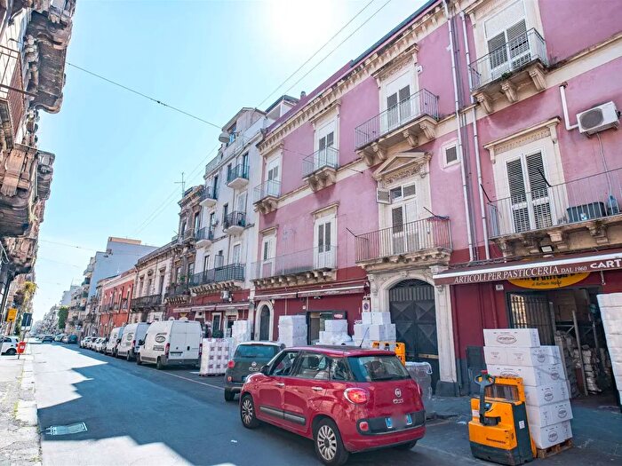 Appartamento trilocale in vendita in Via Vittorio Emanuele II, Catania