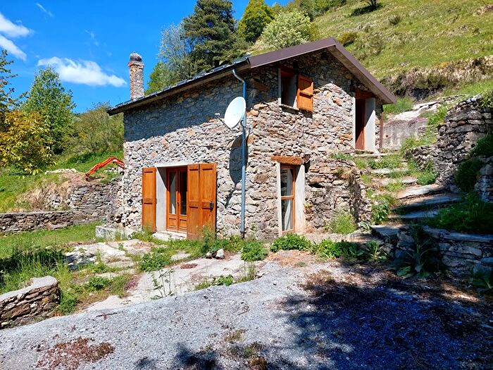 Casa trilocale in vendita in Strada Provinciale, Mendatica