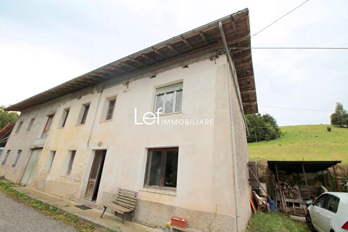 Casa con 5 locali in vendita in Borgo Valbelluna