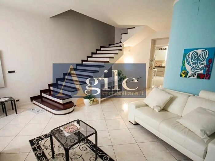Casa con 6 locali in vendita in Via delle Scuole, Spinetoli