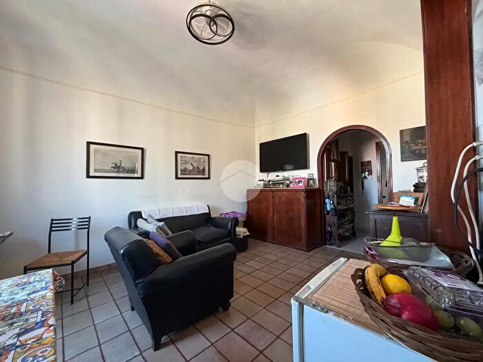 Appartamento trilocale in vendita in Via Imperatrice Costanza, Palermo