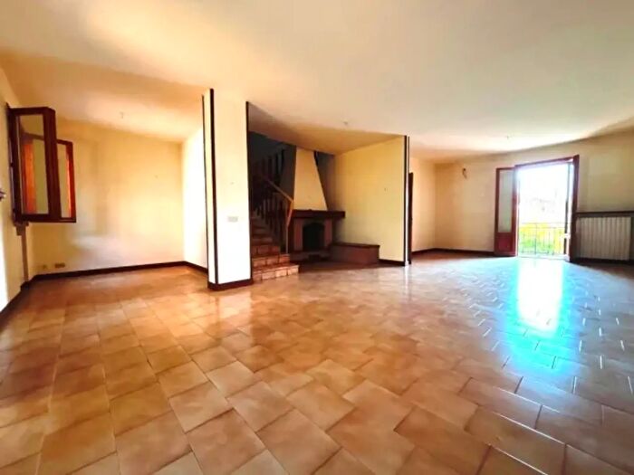 Casa con 6 locali in vendita in Via Sinistra Guerro a, Castelvetro Di Modena