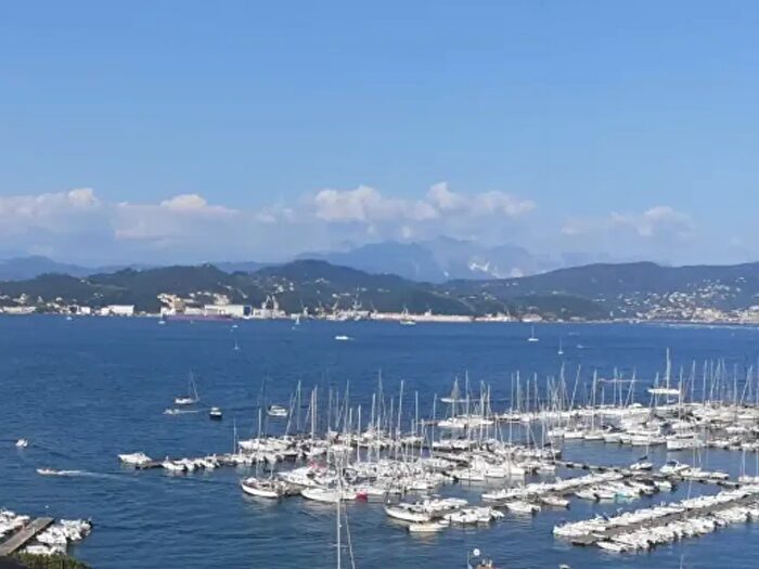 Appartamento trilocale in vendita in La Spezia