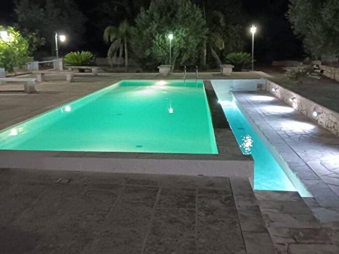 Casa quadrilocale in affitto in Contrada Badessa, Campanile Fumarola Cavalleriza, Ostuni