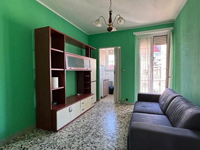 Appartamento bilocale in vendita in Via Monginevro, Torino