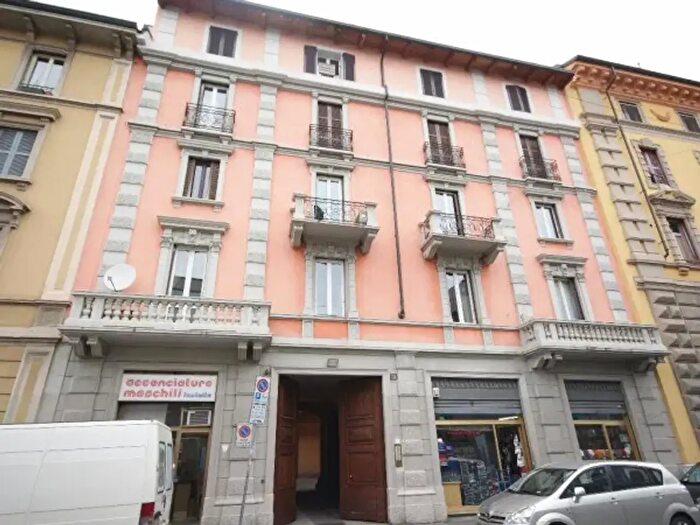 Appartamento bilocale in affitto in Via Giuseppe Giusti, Milano