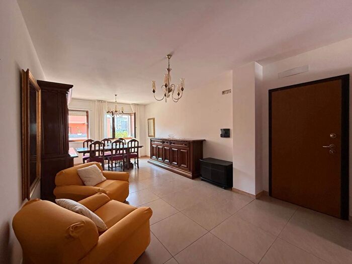 Appartamento trilocale in vendita in Via Giammatteo Lecce, Lecce