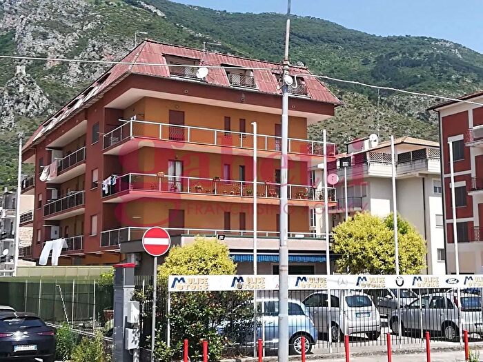 Appartamento trilocale in vendita in Via Avonio Giustiniano SN, Venafro