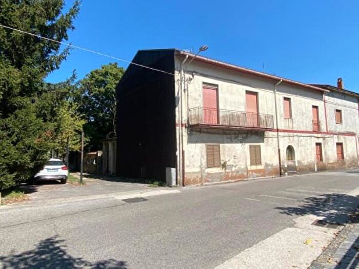 Casa con 6 locali in vendita in Via Pantanari, Cervinara