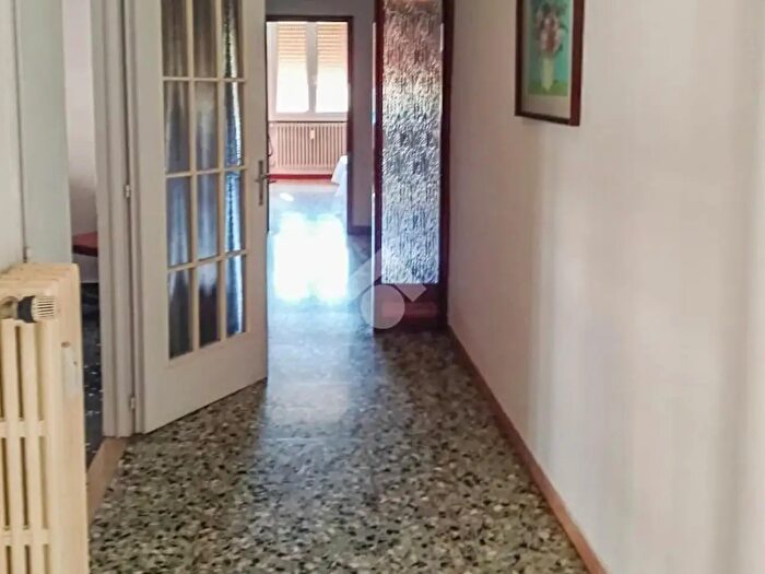 Appartamento quadrilocale in affitto in Via Andrea Franchi Bononi, Ferrara