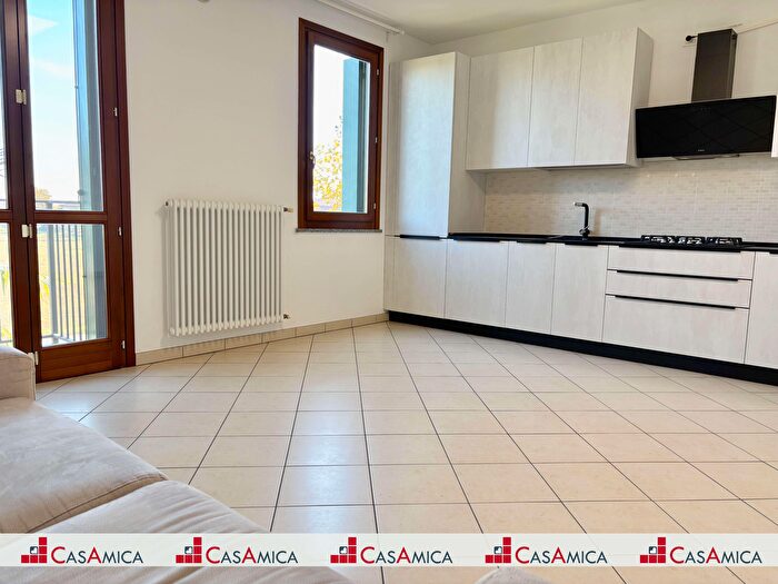 Appartamento trilocale in vendita in Via Caramatto, Antegnate