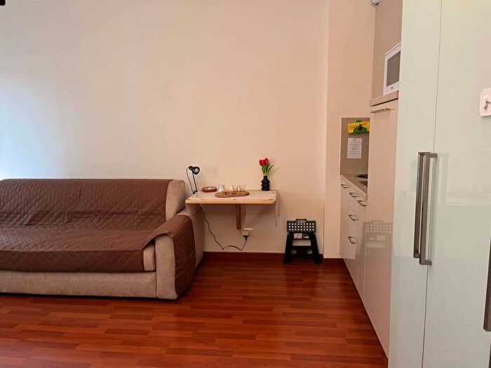 Appartamento monolocale in affitto in Via Valera, Centro, Arese