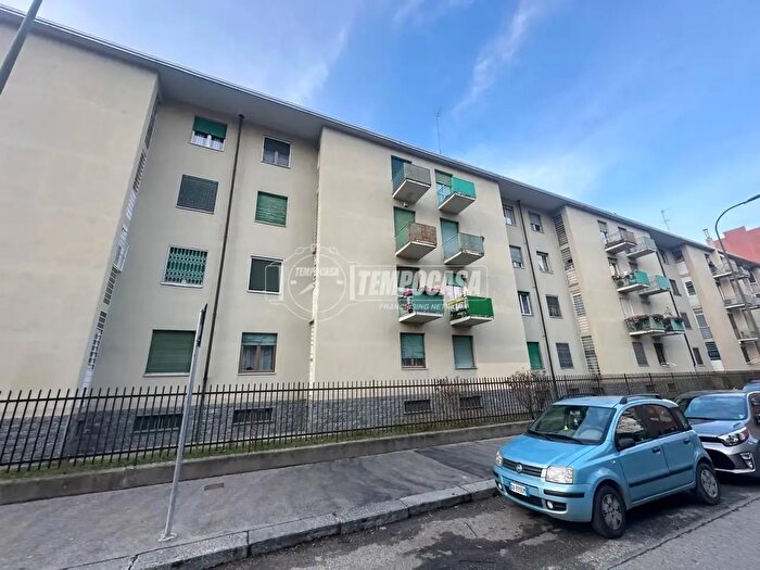 Case in Vendita e in Affitto - 3