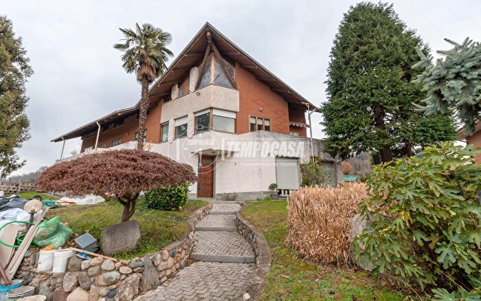 Appartamento con 5 locali in vendita in Strada Cascina Grassis, Rosta