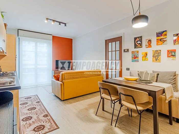 Appartamento bilocale in vendita in Via San Mirocle, Milano