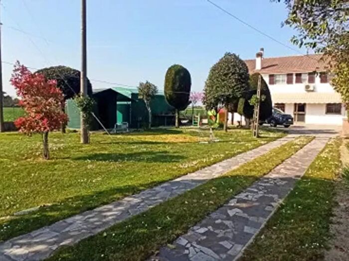 Casa con 6 locali in vendita in Via delle Acque, Ravenna