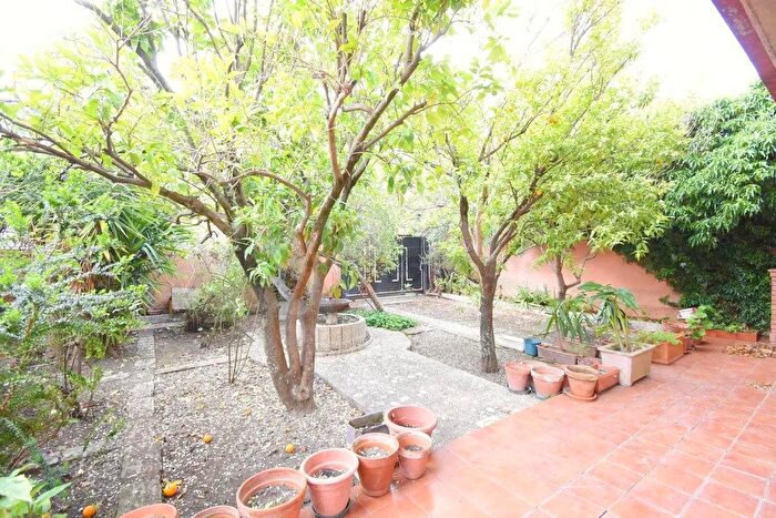 Casa con 10 locali in vendita in Via Nuoro, Bonorva