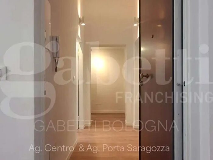 Appartamento quadrilocale in affitto in Via De Chiari, Bologna