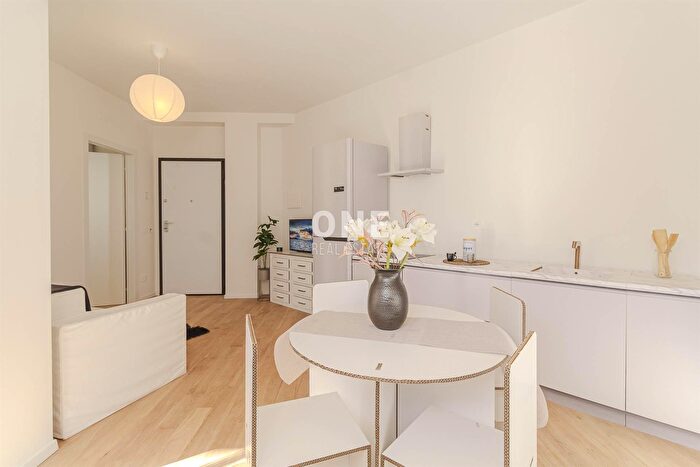 Appartamento bilocale in vendita in Piazzale Lagosta, Milano