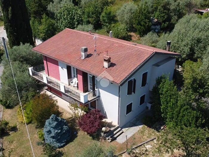 Casa quadrilocale in vendita in Via Sacca, Nave