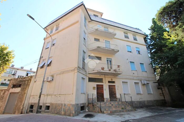 Appartamento quadrilocale in vendita in Via Don Giovanni Bosco, Ortona