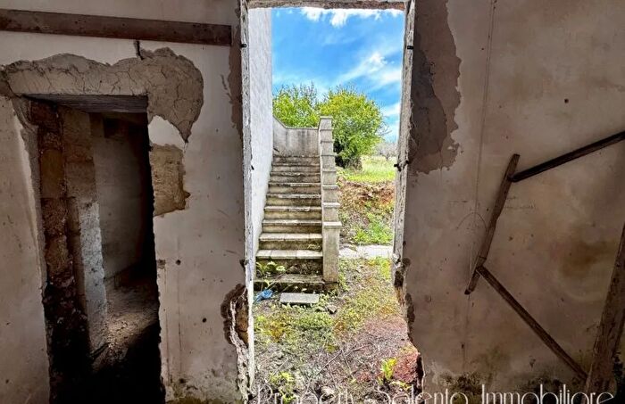 Casa con 10 locali in vendita in Via Generale a Diaz Gemini Centro Storico Residenziale, Ugento