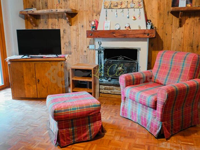 Appartamento con 5 locali in affitto in Centro, Courmayeur