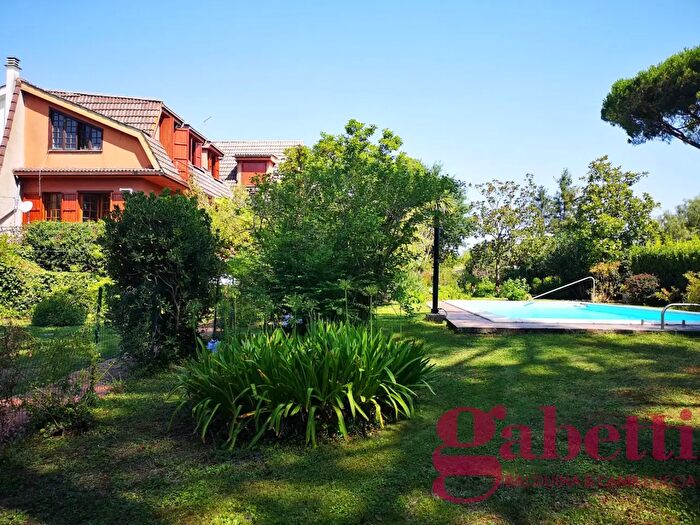 Casa con 9 locali in vendita in Castel De Ceveri, Formello