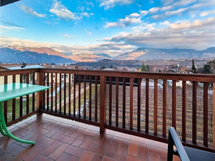 Appartamento trilocale in vendita in Via, Appiano Sulla Strada Del Vino