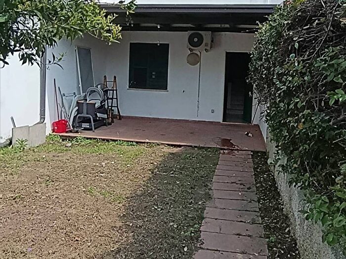 Casa quadrilocale in affitto in Villaggio Botterio, Calalunga Pietragrande, Montauro