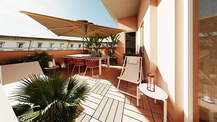 Appartamento con 6 locali in vendita in Pisa