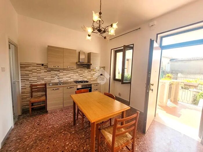 Appartamento bilocale in affitto in Via del Commercio, Moiano