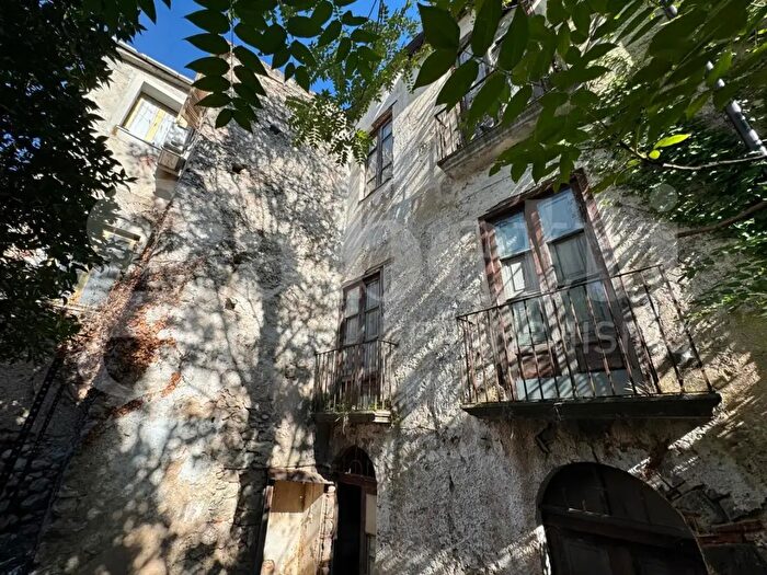 Casa con 9 locali in vendita in Via Annunziata Snc, Piedimonte Matese