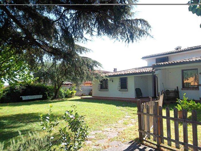 Casa quadrilocale in affitto in Via Cavour, Centro, Anguillara Sabazia