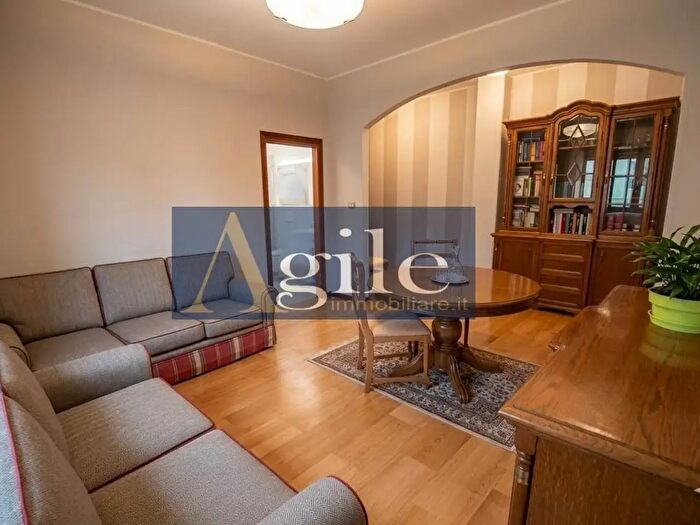 Appartamento con 7 locali in vendita in Via Emidio Luzi, Ascoli Piceno