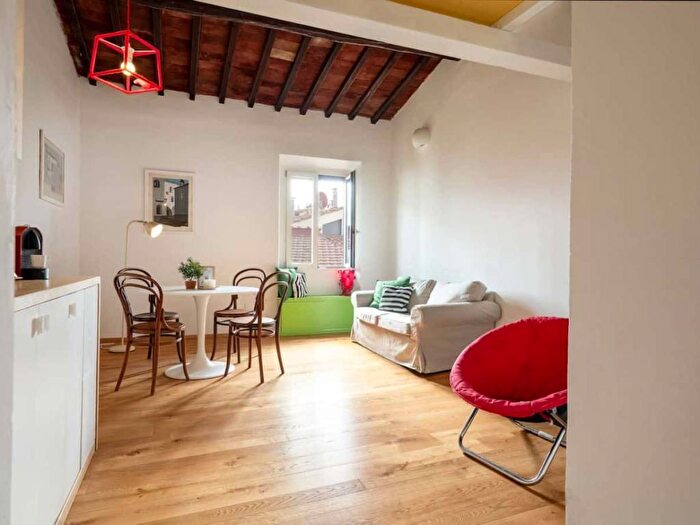 Appartamento monolocale in affitto in Piazza di Santa Maria Novella, Santa Maria Novella, Firenze