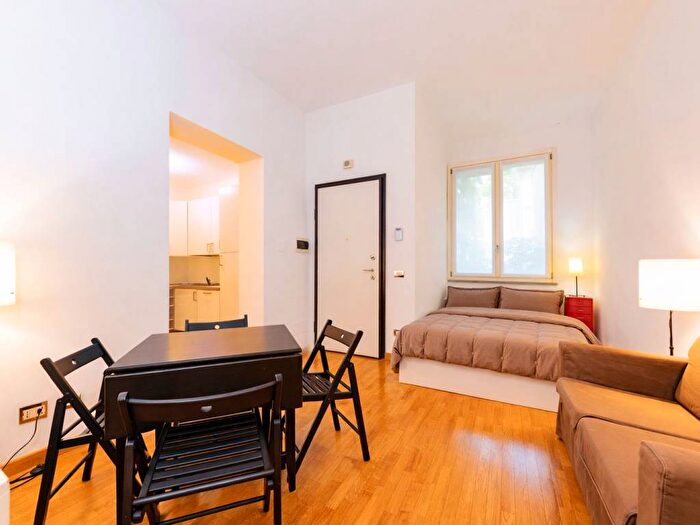 Appartamento monolocale in affitto in via Lombardini, Navigli Darsena, Milano