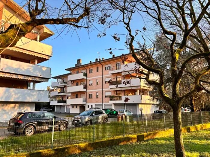 Appartamento trilocale in vendita in Via Giacomo Matteotti, Lodi Vecchio